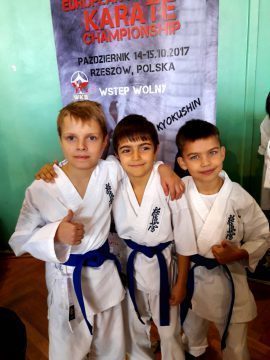 Участвовать в соревнованиях обязательно