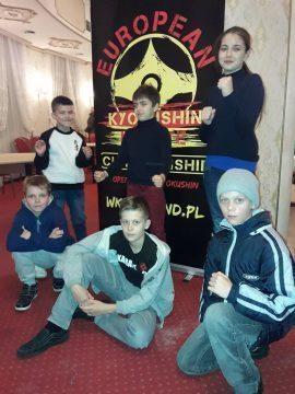 Участвовать в соревнованиях обязательно