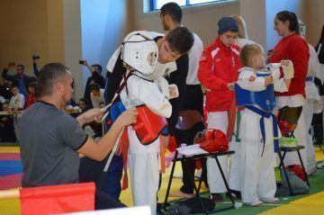 Участвовать в соревнованиях обязательно